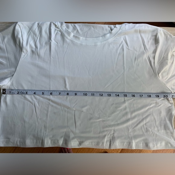 Women’s Bright White Crew Neck Crop Top. Size L - Picture 8 of 8